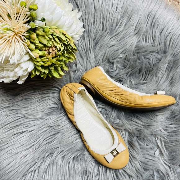 Tory Burch Shoes - Tory Burch two toned women flats